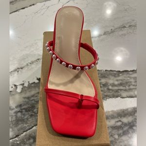 Kitten heels red sandals